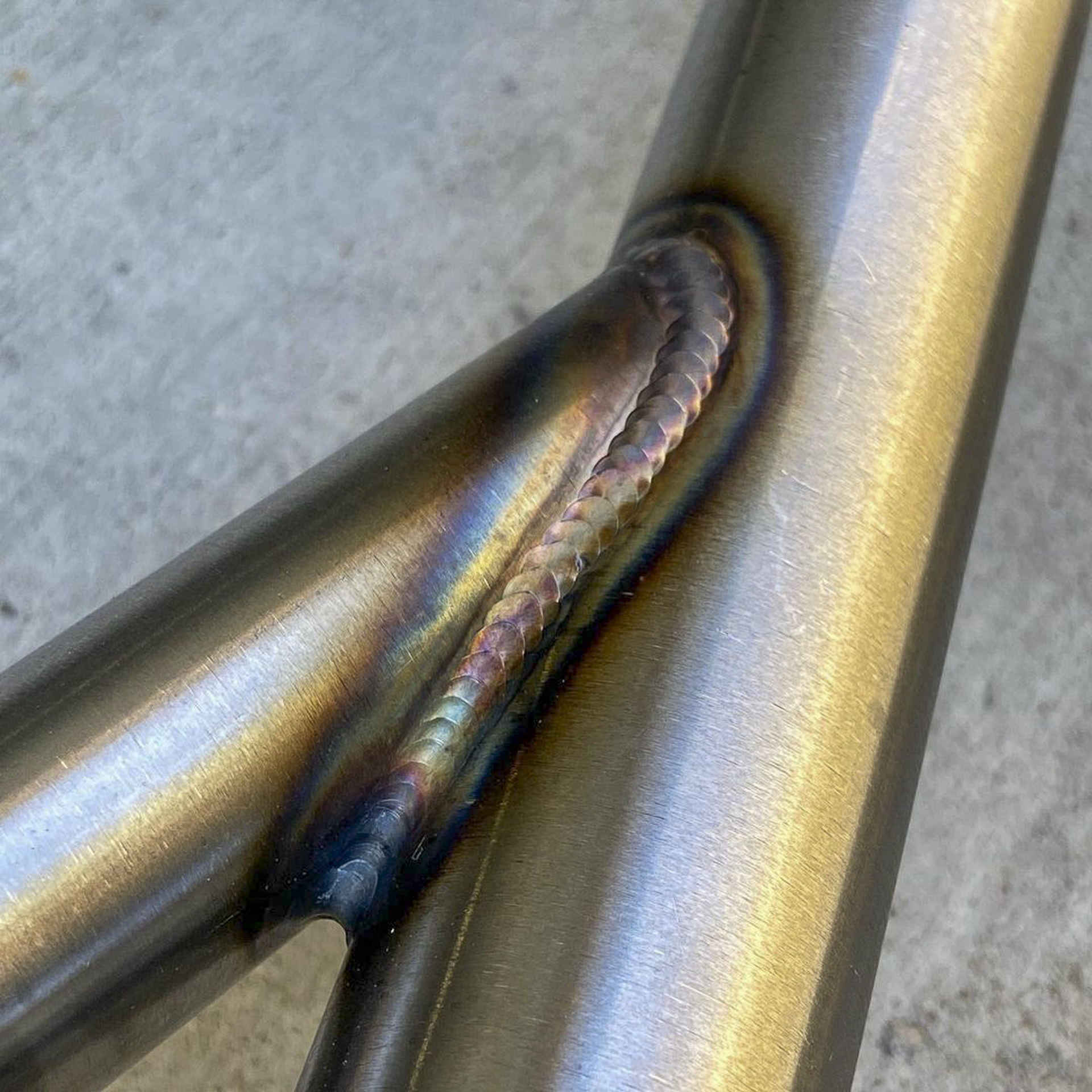 chromoly steel mountain bike frame welds